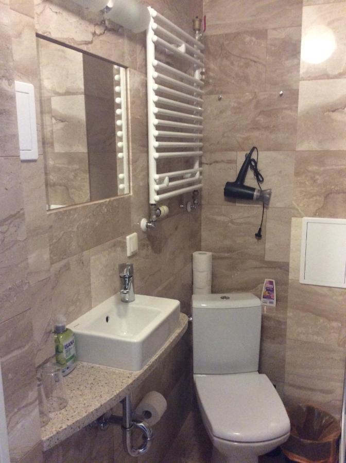 Mika Rooms Raclawicka 144 & Wislicka 3 Studio - Adults Only Warszawa Exteriör bild
